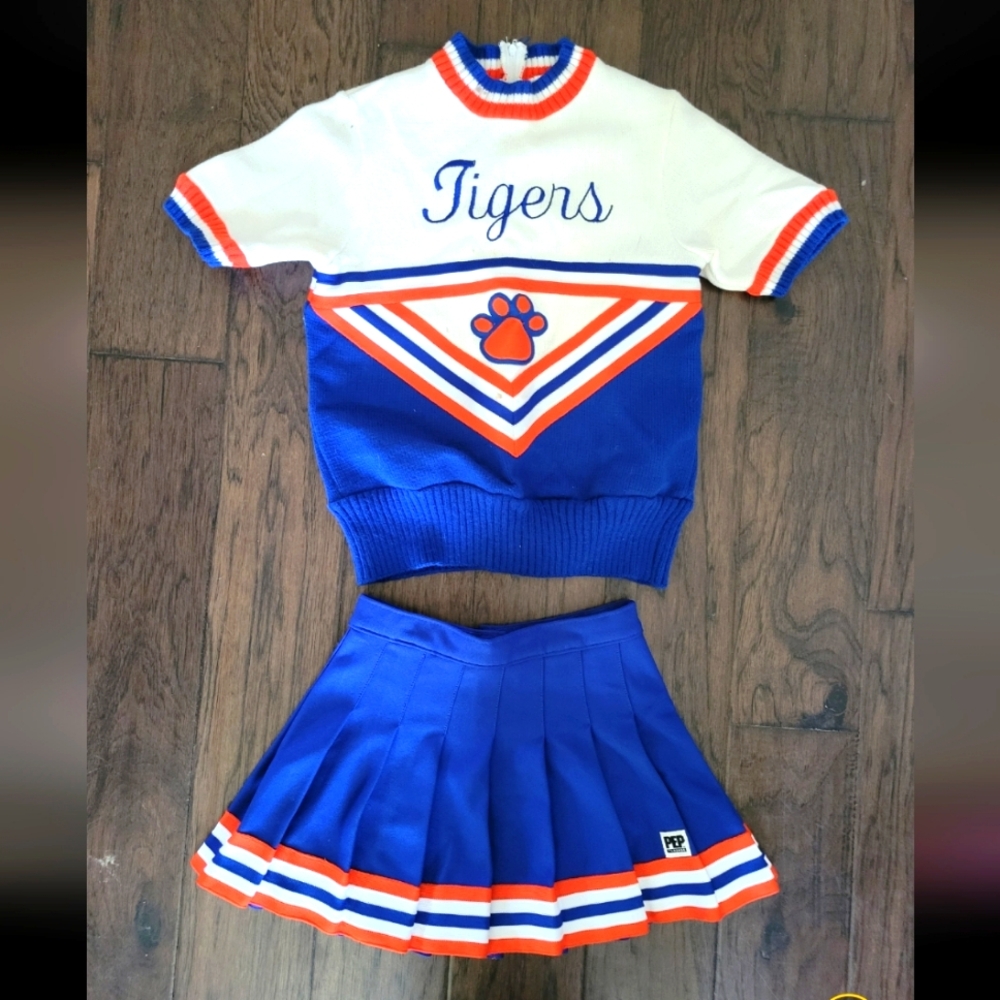 Vintage 90S Tiger Cheerleader Uniform